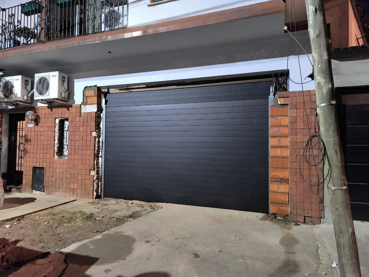 Cortinas metálicas Ferrero 3